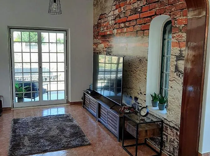 Eagle House Villa