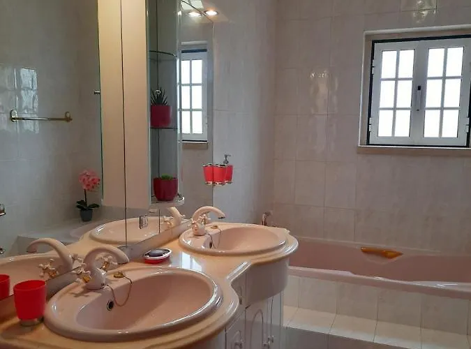 Eagle House Sao Pedro de Tomar